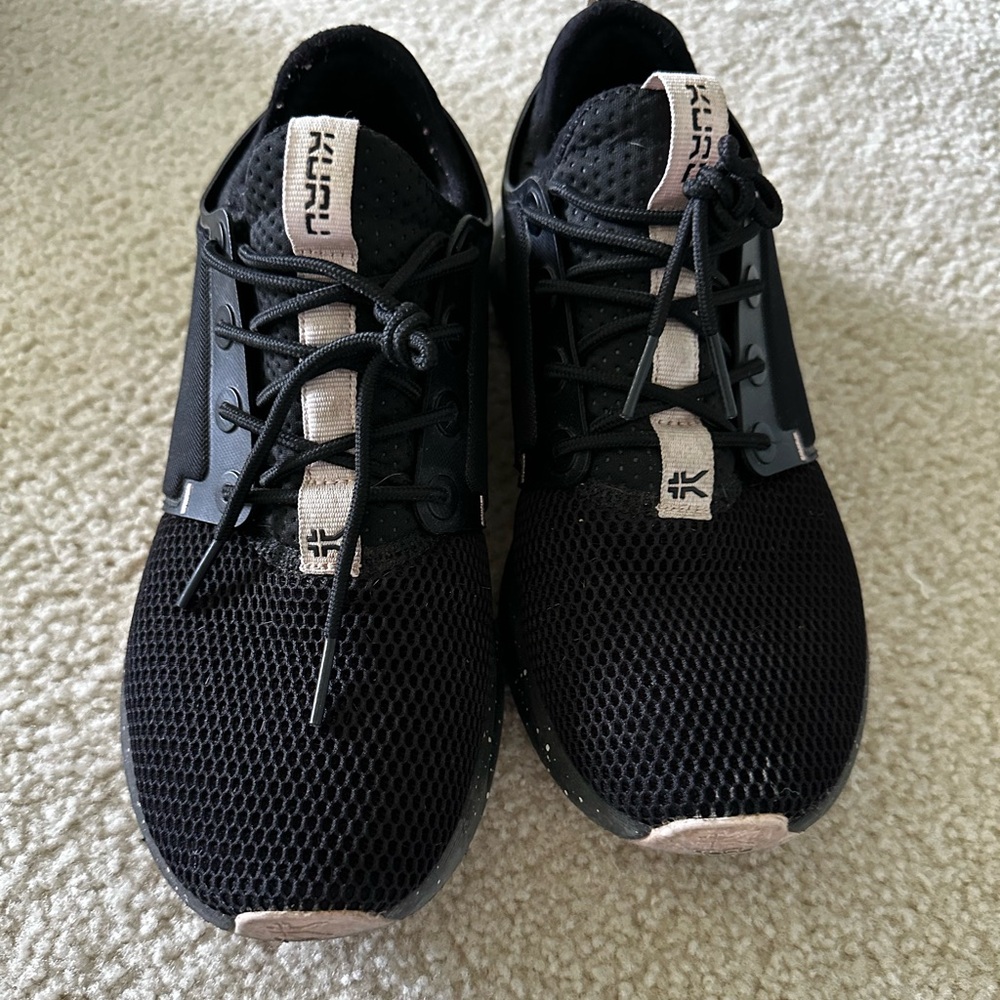 KURU Women’s ATOM Running Shoes Sz 8